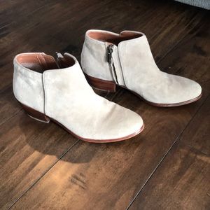 Sam Edelman Shoes - Sam Edelman “Petty Chelsea” booties Sam Edelman Shoes - Sam Edelman “Petty Chelsea” booties